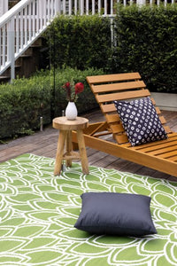 Eco Friendly Outdoor Rug - Flower Petals - Lime & White